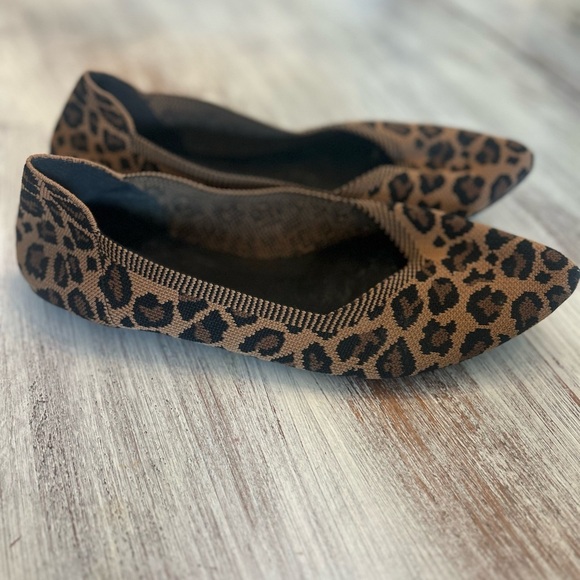 Women’s Mia Leopard Knit Print Women's Flats - Picture 1 of 3